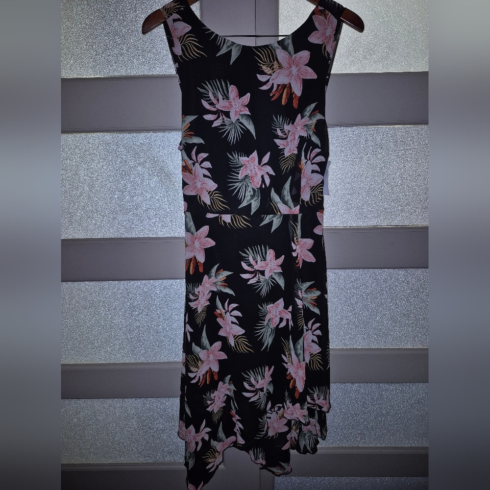 Floral Sleeveless Dress With Tie Open Back